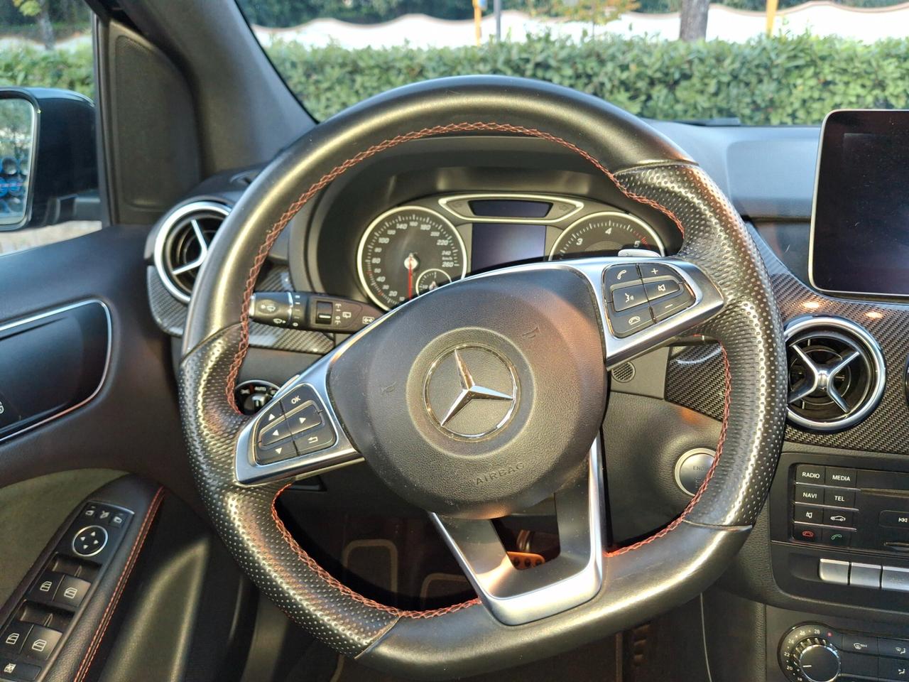 Mercedes-benz B 200 d Automatic Premium - 87000km