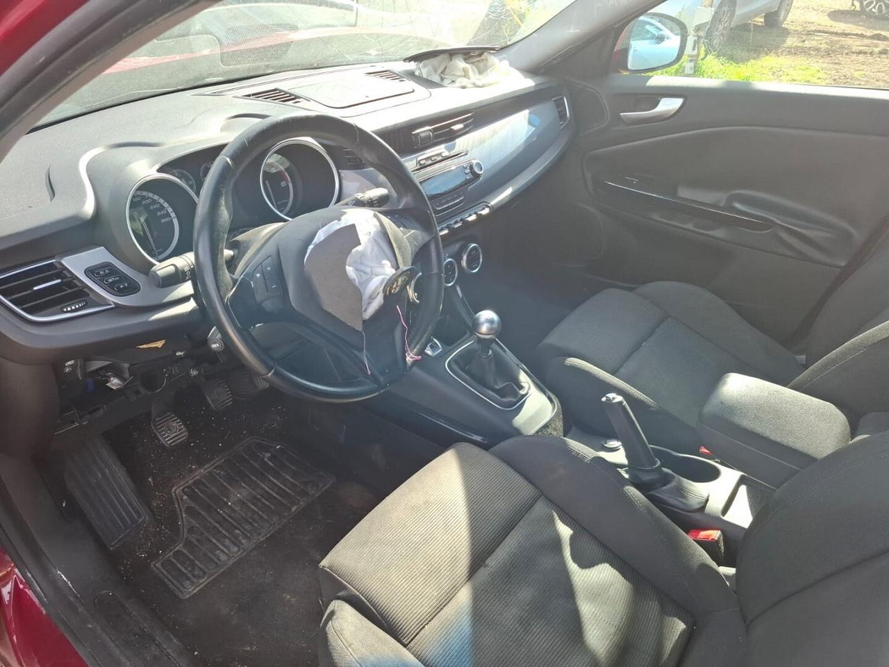 ALFA ROMEO GIULIETTA 1.6 MJT SINISTRATA MARCIANTE