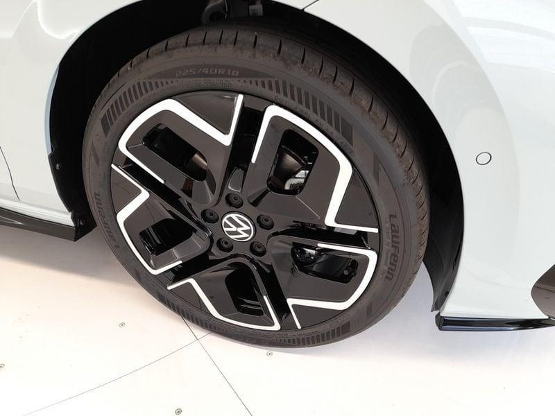 Volkswagen Golf 1.5 eTSI ACT 110kW R-Line Plus DSG