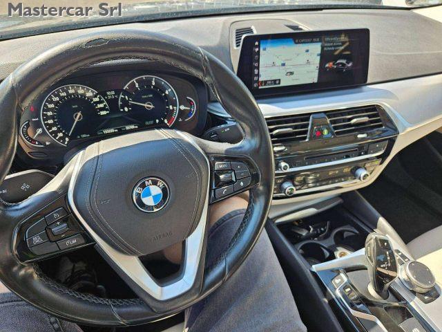 BMW 530 Berlina 530d xdrive Business 249cv auto - FR415SE