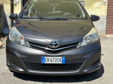 Toyota Yaris 1.4 D-4D 5 porte Lounge