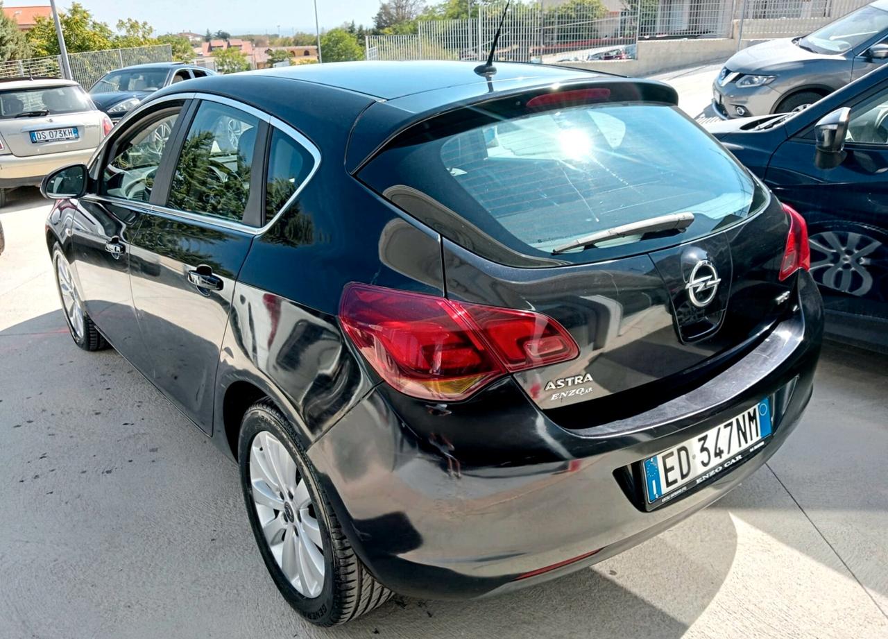 Astra 1.7 CDTI 110cv 5 porte Cosmo UNIPROPRIETARIO