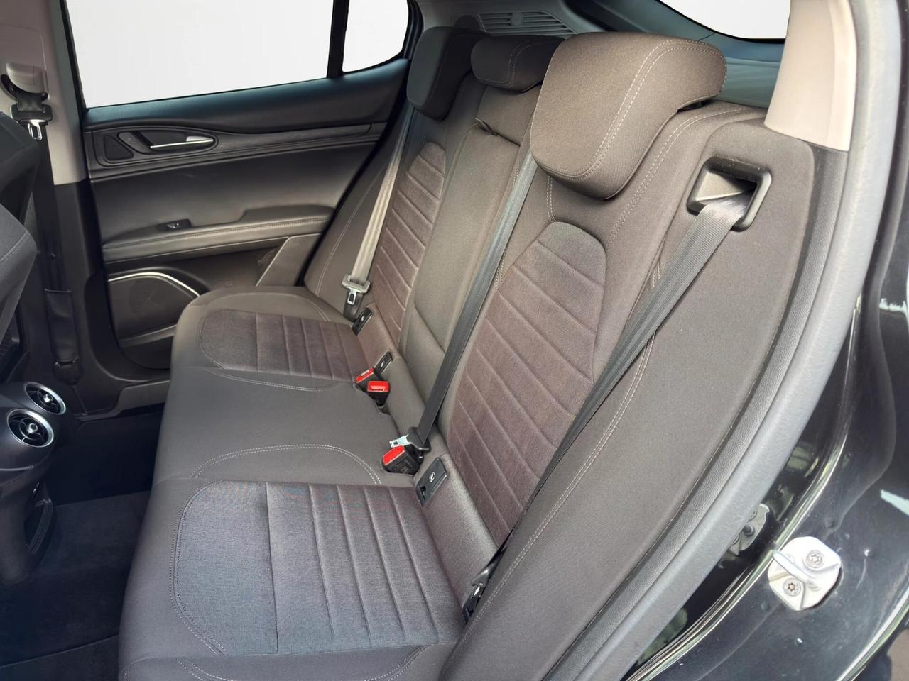 Alfa Romeo Stelvio 2.2 Turbodiesel 210 CV AT8 Q4 Business