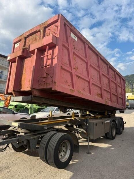 Motrice Iveco Stralis XP 460 scarrabile Rimorchio Piacenza Scarrabile