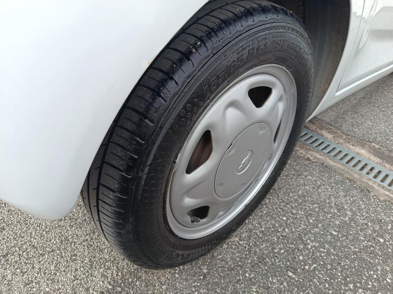 Chevrolet Spark 1.0 LS 2014