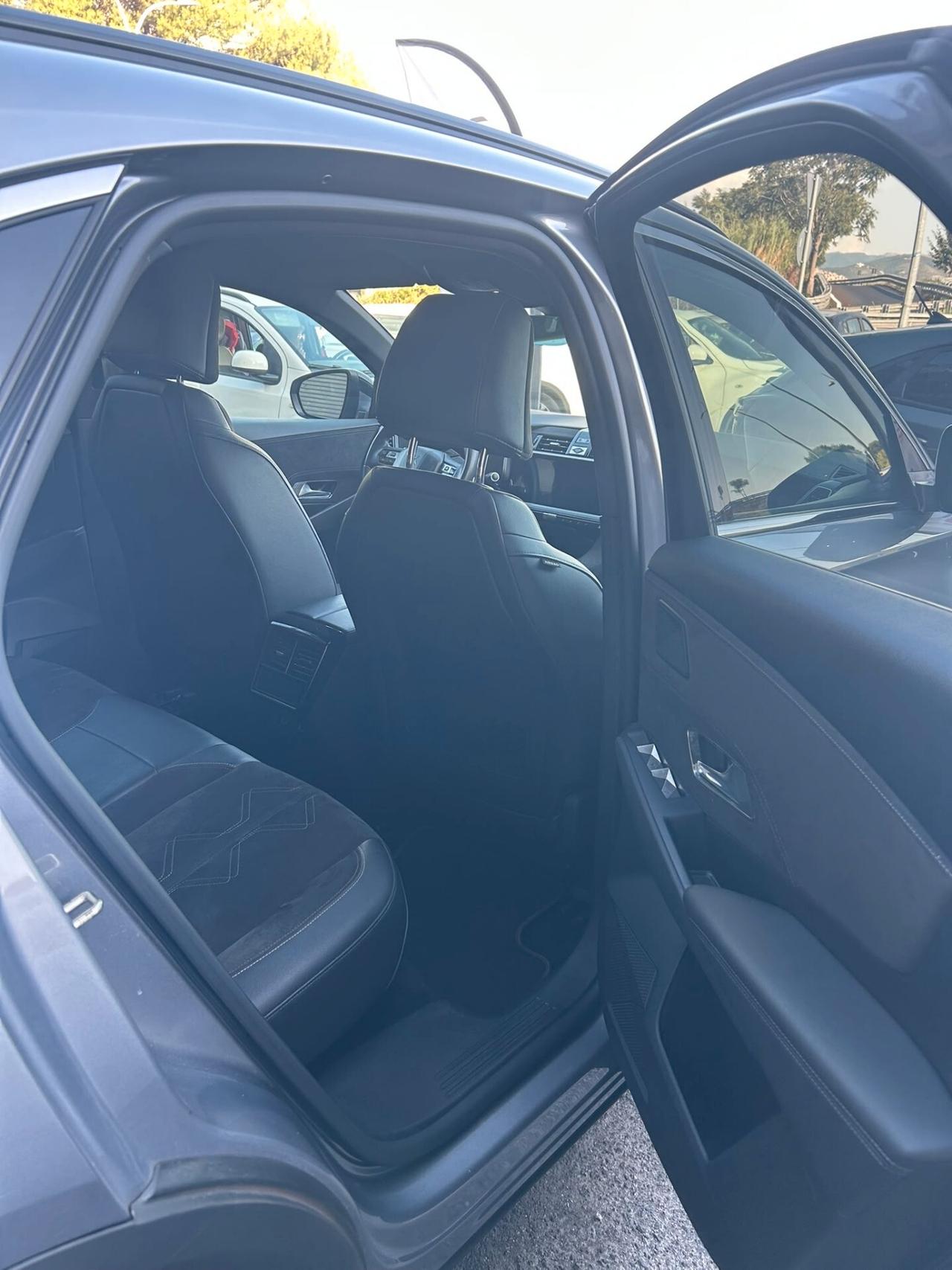 Ds 7 Crossback BlueHDi 130 aut. Performance Line+