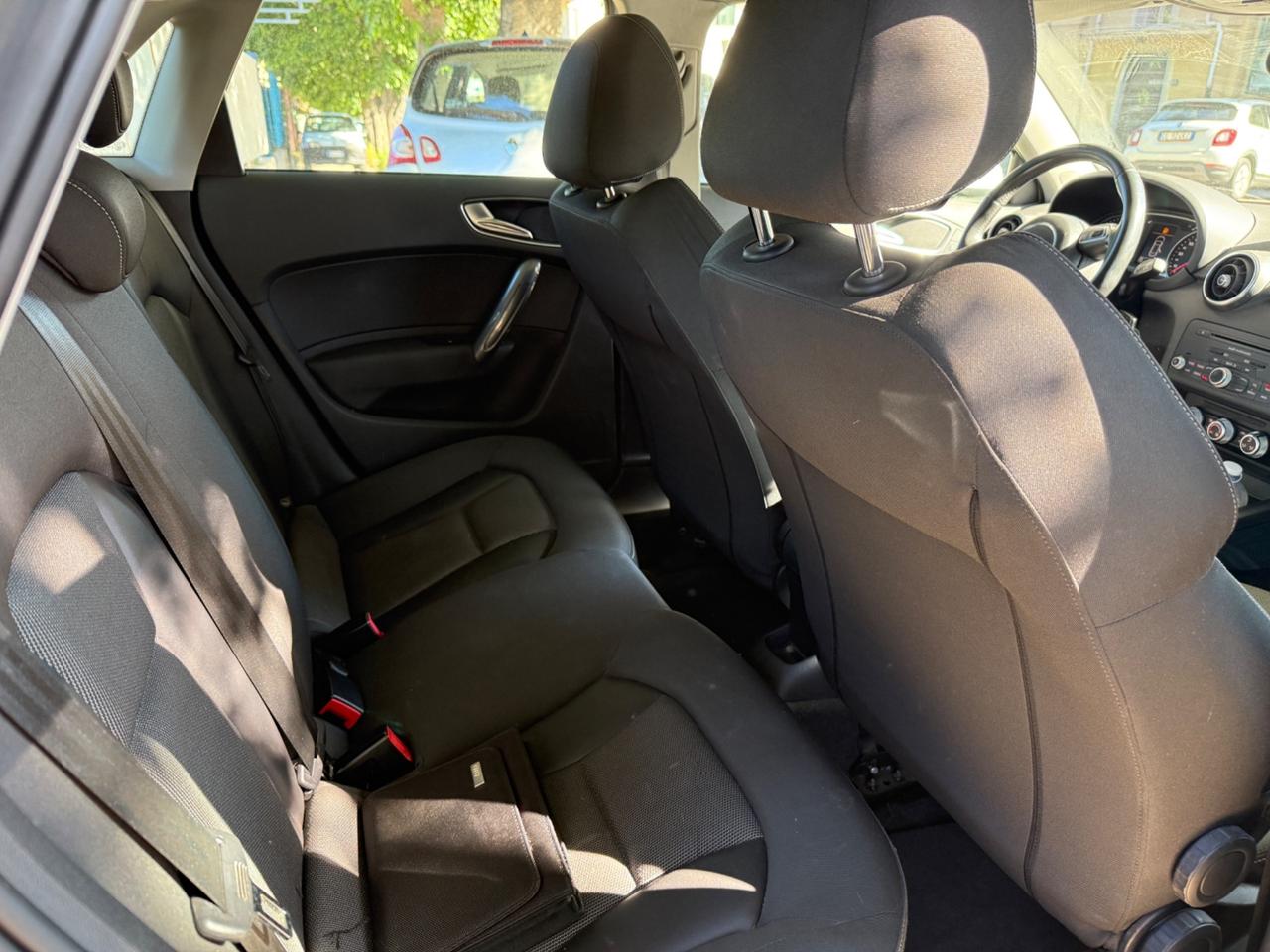 Audi A1 SPB 1.6 TDI 105 CV Ambition