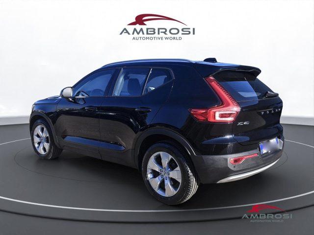 VOLVO XC40 D3 Business Plus - AUTOCARRO N1