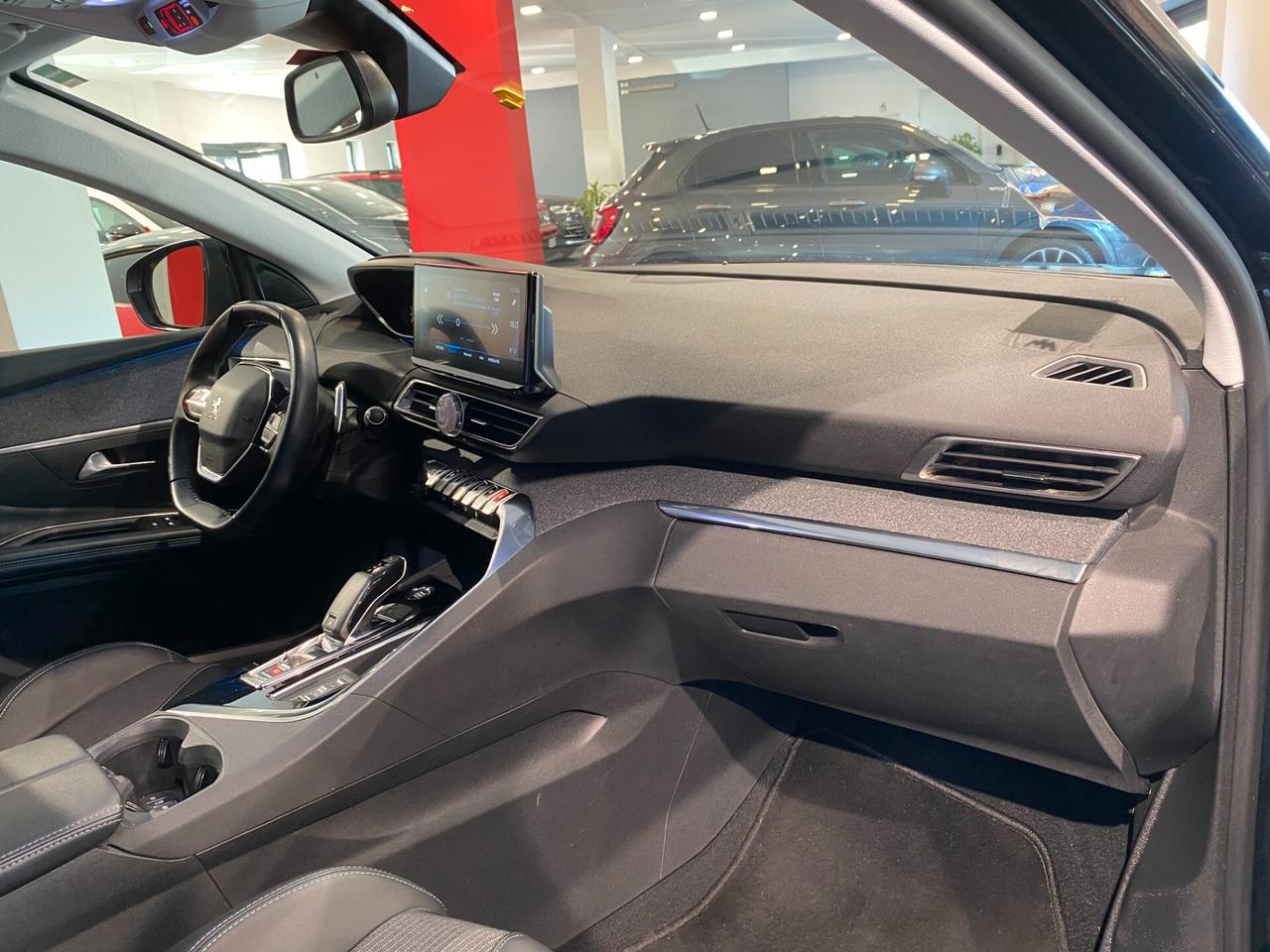 Peugeot 3008 BlueHDi 130 EAT8 Allure Pack