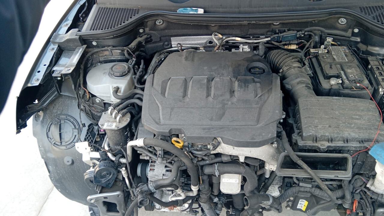 Skoda Karoq 2.0 TDI SCR 115 CV Executive SINISTRATA