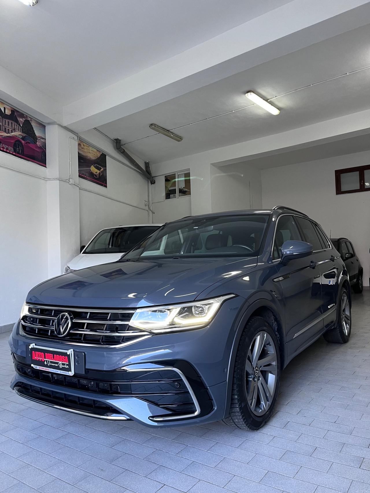 Volkswagen Tiguan 2.0 TDI 150 CV SCR DSG R-Line