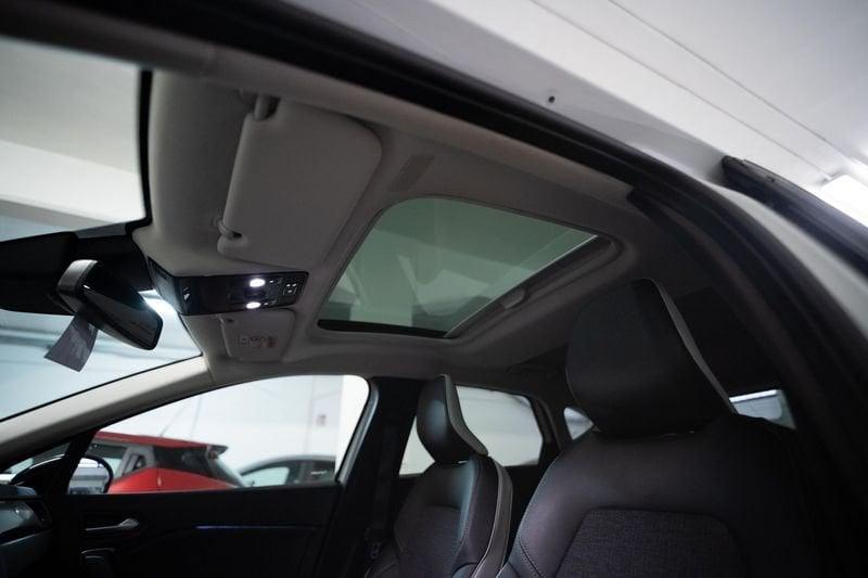 Renault Captur 1.6 E-Tech phev Intens 160cv auto my21