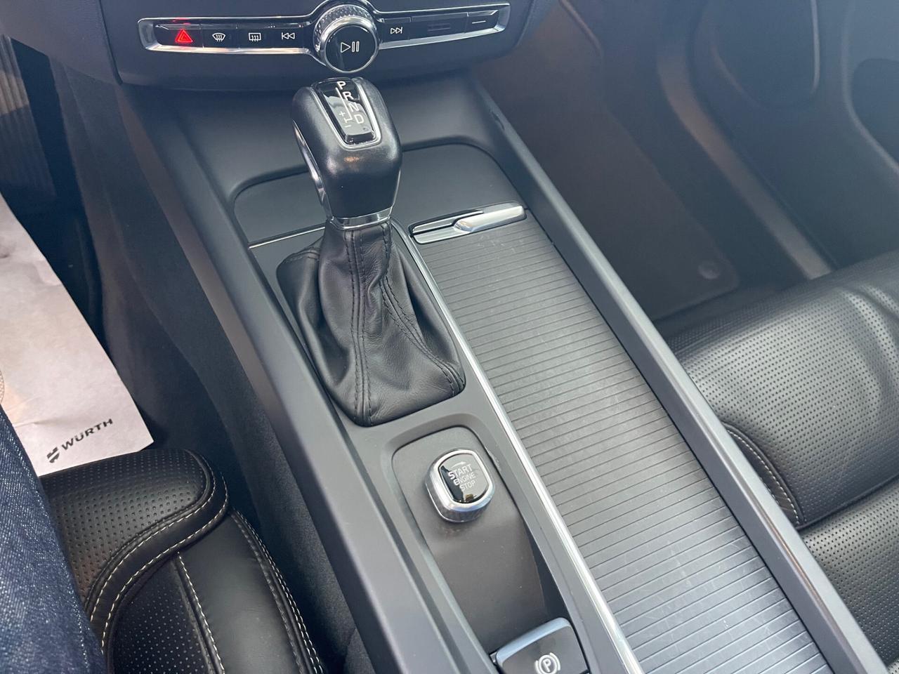 Volvo XC 60 D4 AWD GEARTRONIC MOMENTUM