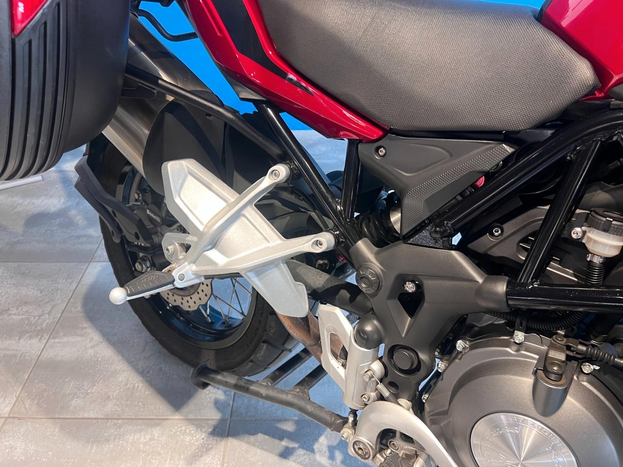 Benelli TRK 502 X + ACCESSORI