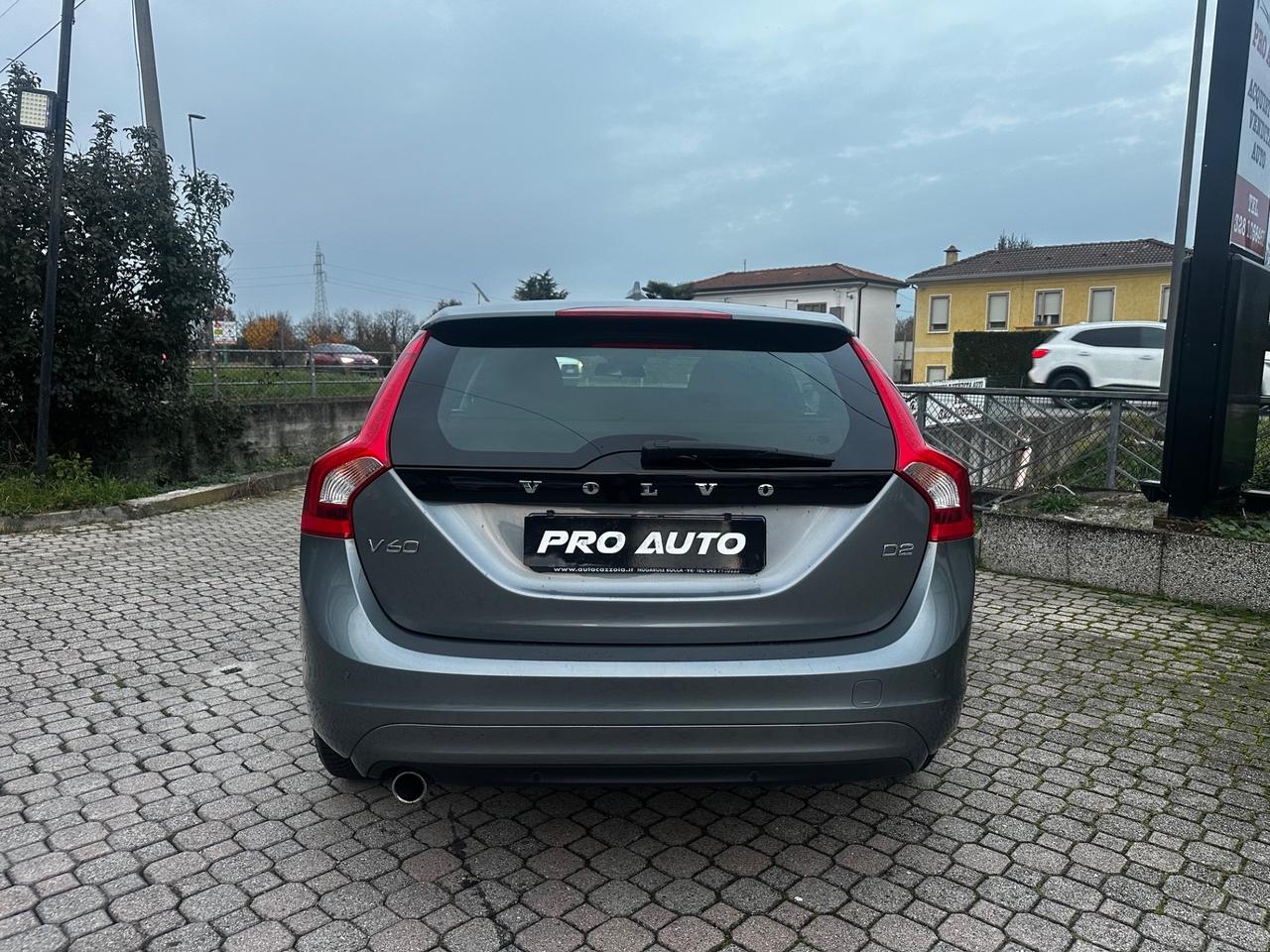 Volvo V60 D2 Summum 2016 Euro6 134000 Km