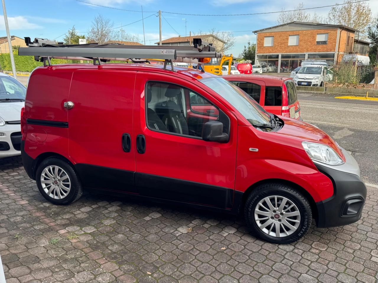Fiat Fiorino 1.3 MJT 95CV Cargo Adventure Allestito