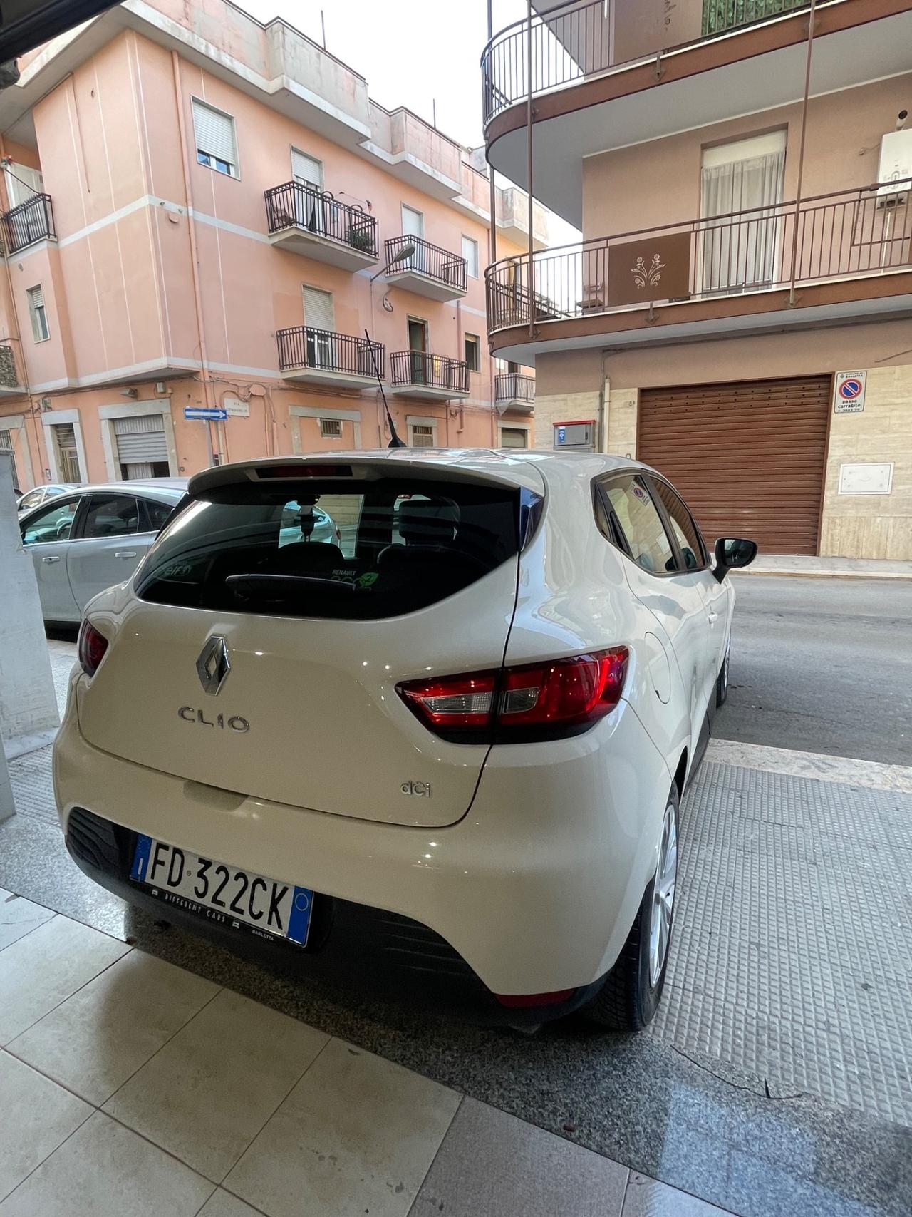 Renault Clio dCi 8V 75 CV Start&Stop 5 porte Energy Intens
