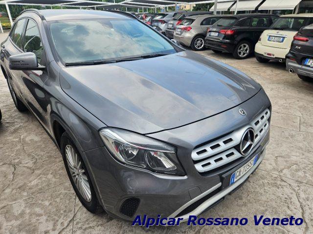 MERCEDES-BENZ GLA 200 d Automatic Sport