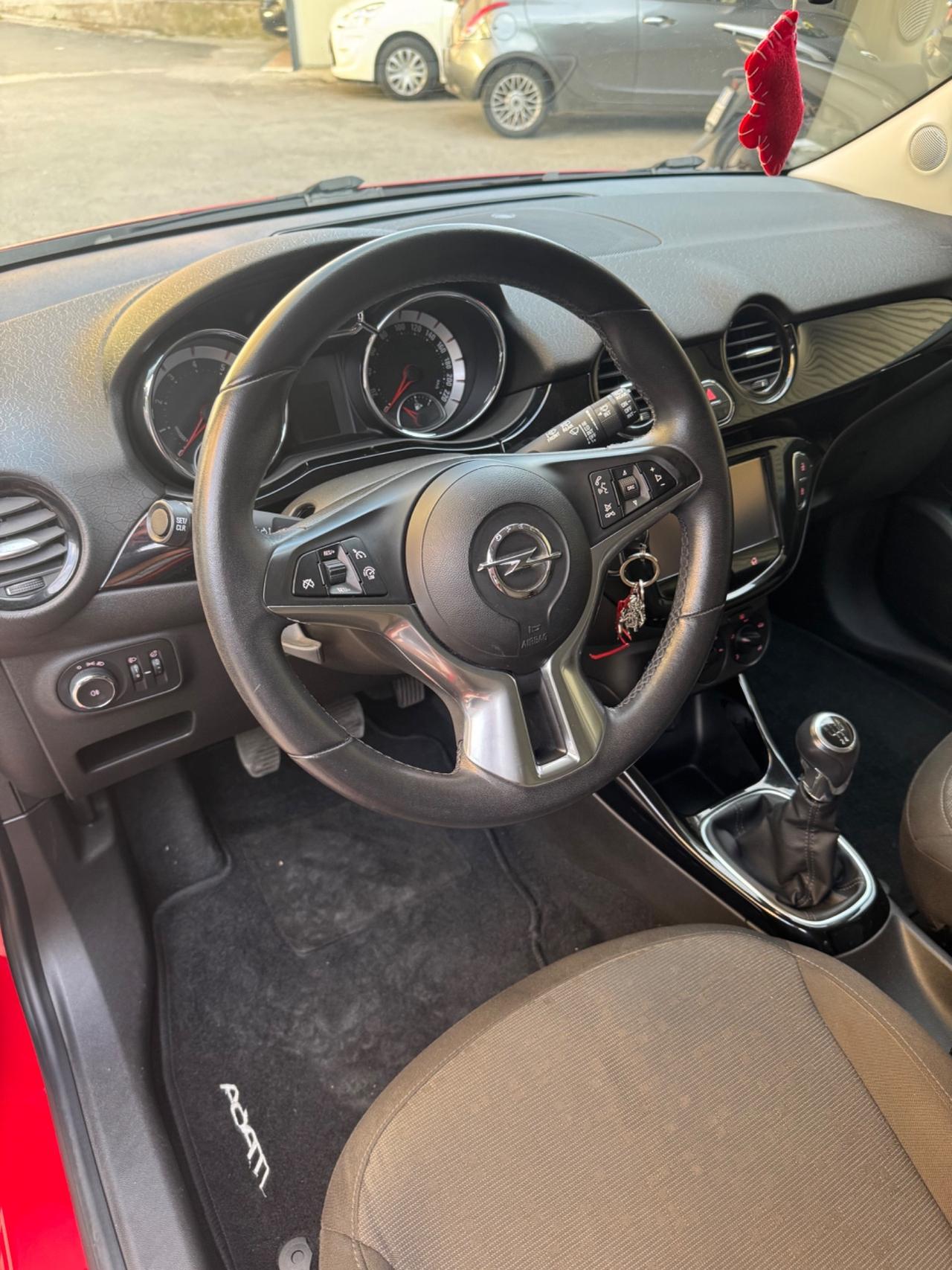 Opel Adam 1.2 70 CV