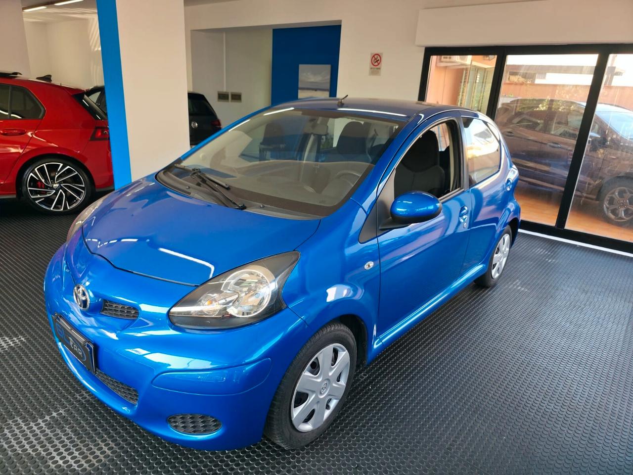 Toyota Aygo 1.0 5p 100000km 2011 tua a 100/mese