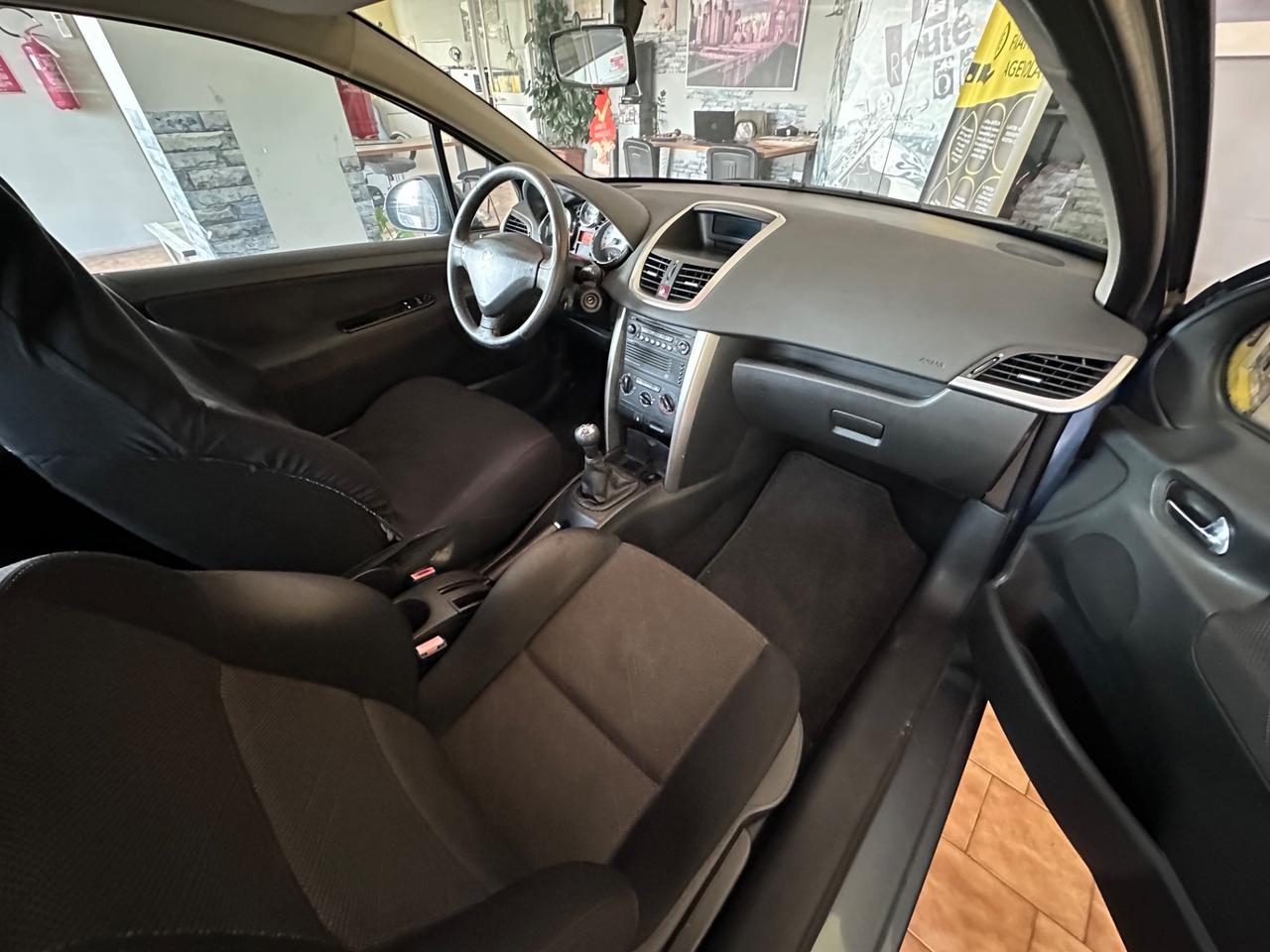 Peugeot 207 1.6diesel 90cv cinghia fatta