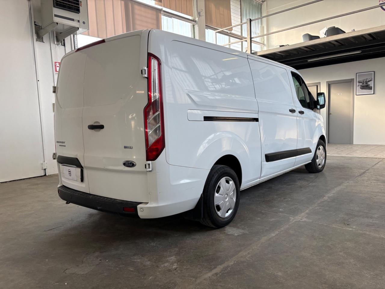 Ford transit custom passo lungo