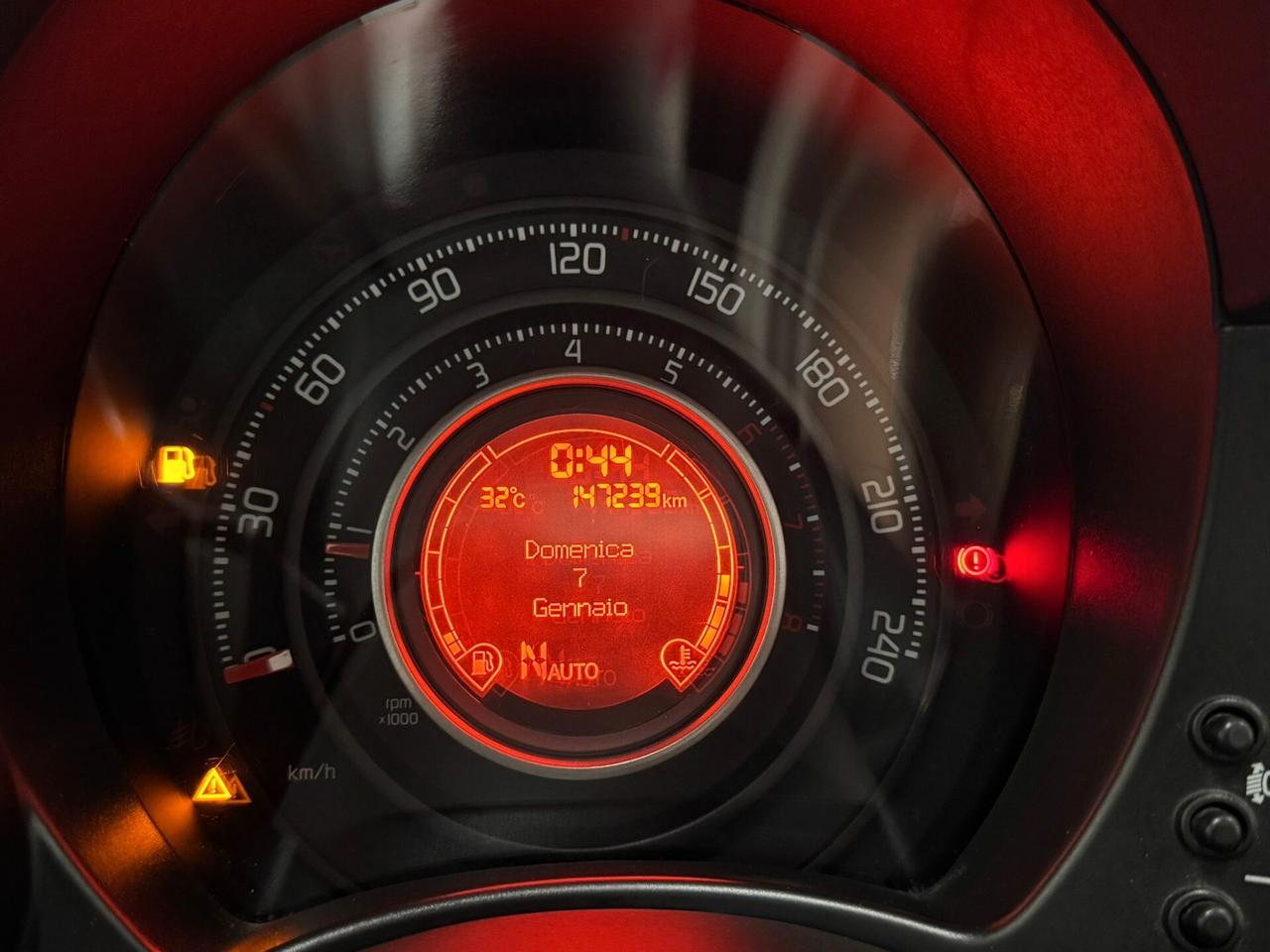Abarth 500 C 1.4 Turbo T-Jet MTA