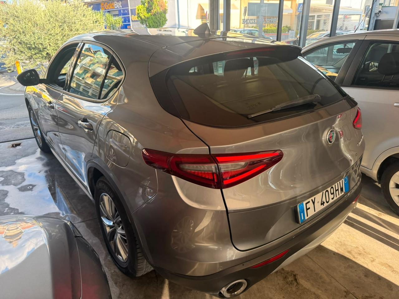 Alfa Romeo Stelvio 2.2 Turbodiesel 210 CV AT8 Q4 Business