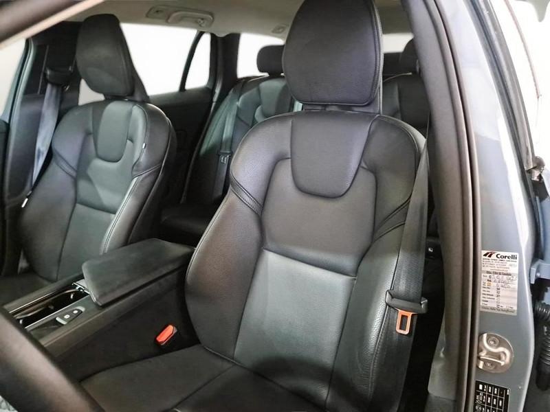 VOLVO V60 B4 D AUTOM. ESSENTIAL 5 PORTE STATION WAGON