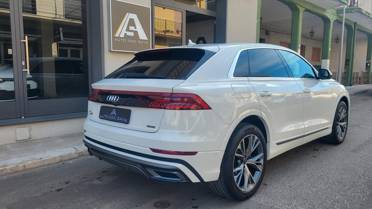 Audi Q8 50 TDI 286 CV Quattro S-Line...