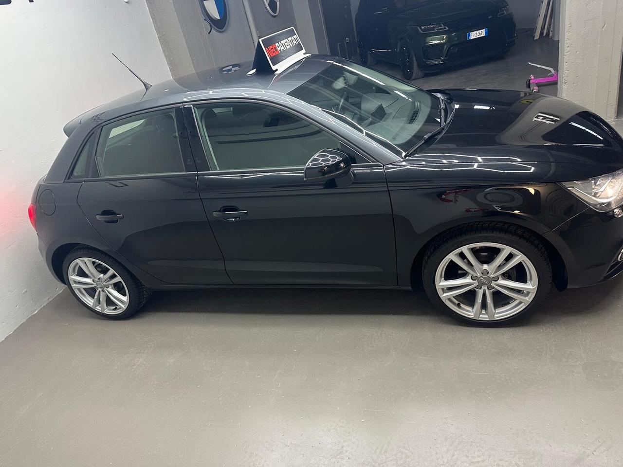 Audi A1 1.6 TDI S line edition plus