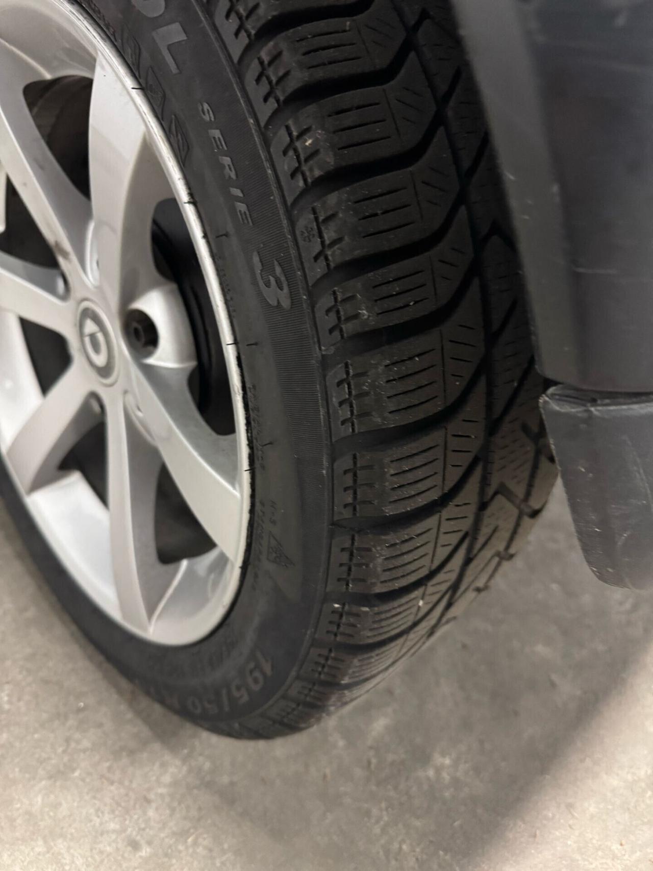 Smart ForTwo 1000 52 kW motore revisionato e 12 mesi di garanzia