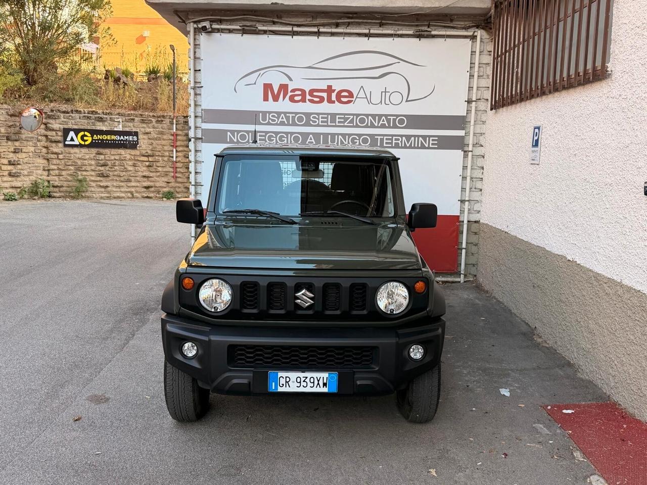 Suzuki Jimny 1.5 5MT ALLGRIP PRO (N1), Pari al Nuovo, Da € 485,00/mese