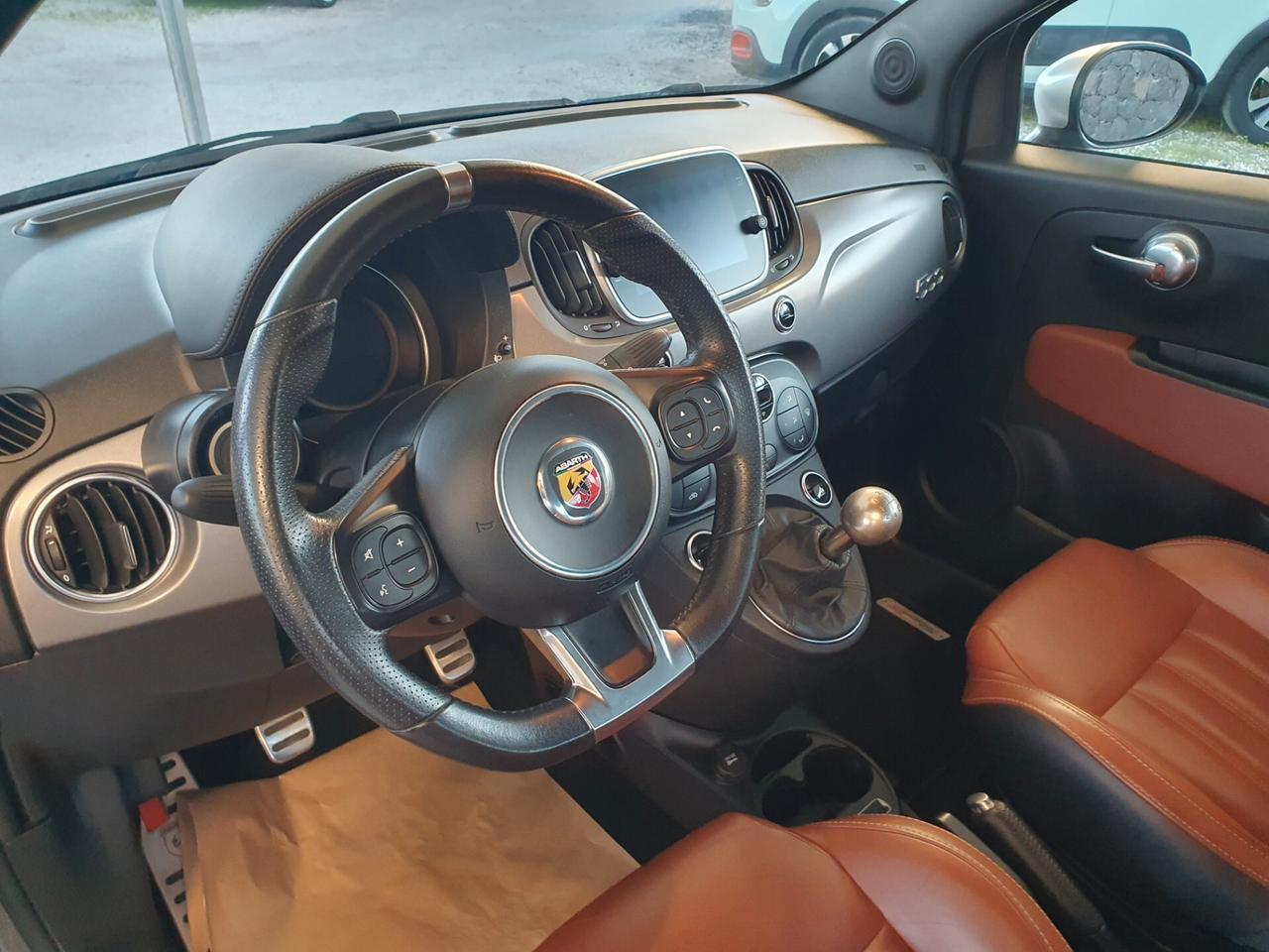 Abarth 595 1.4 Turbo T-Jet 165 CV Turismo