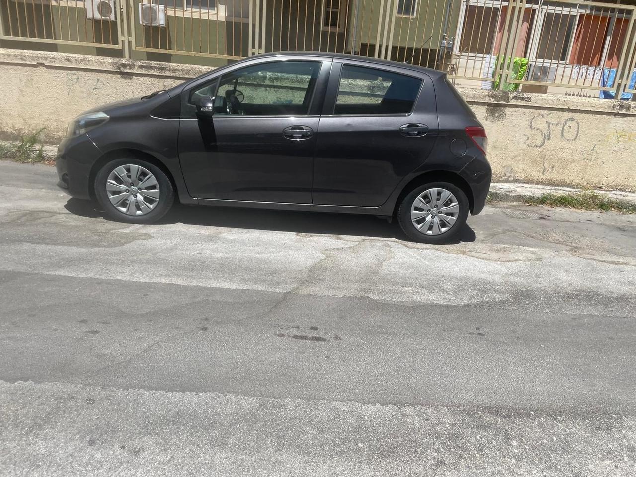Toyota Yaris 1.4 D-4D 5 porte Active