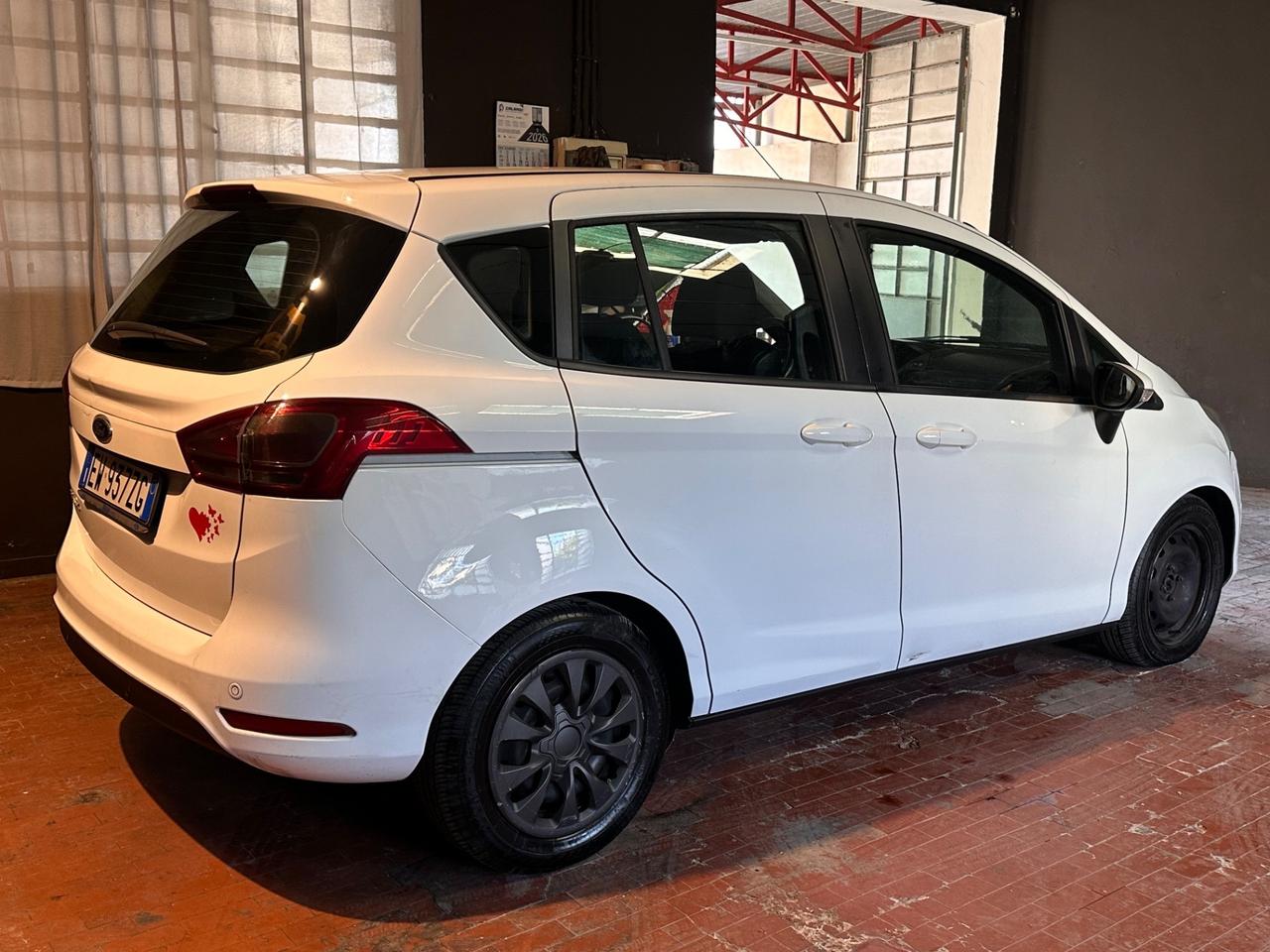 Ford B-Max 1.5 TDCi 75 CV Business Titanium