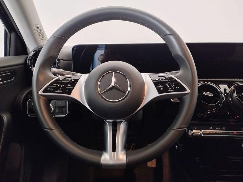 Mercedes-Benz Classe A - W177 2023 A 180 d Progressive Advanced Plus auto