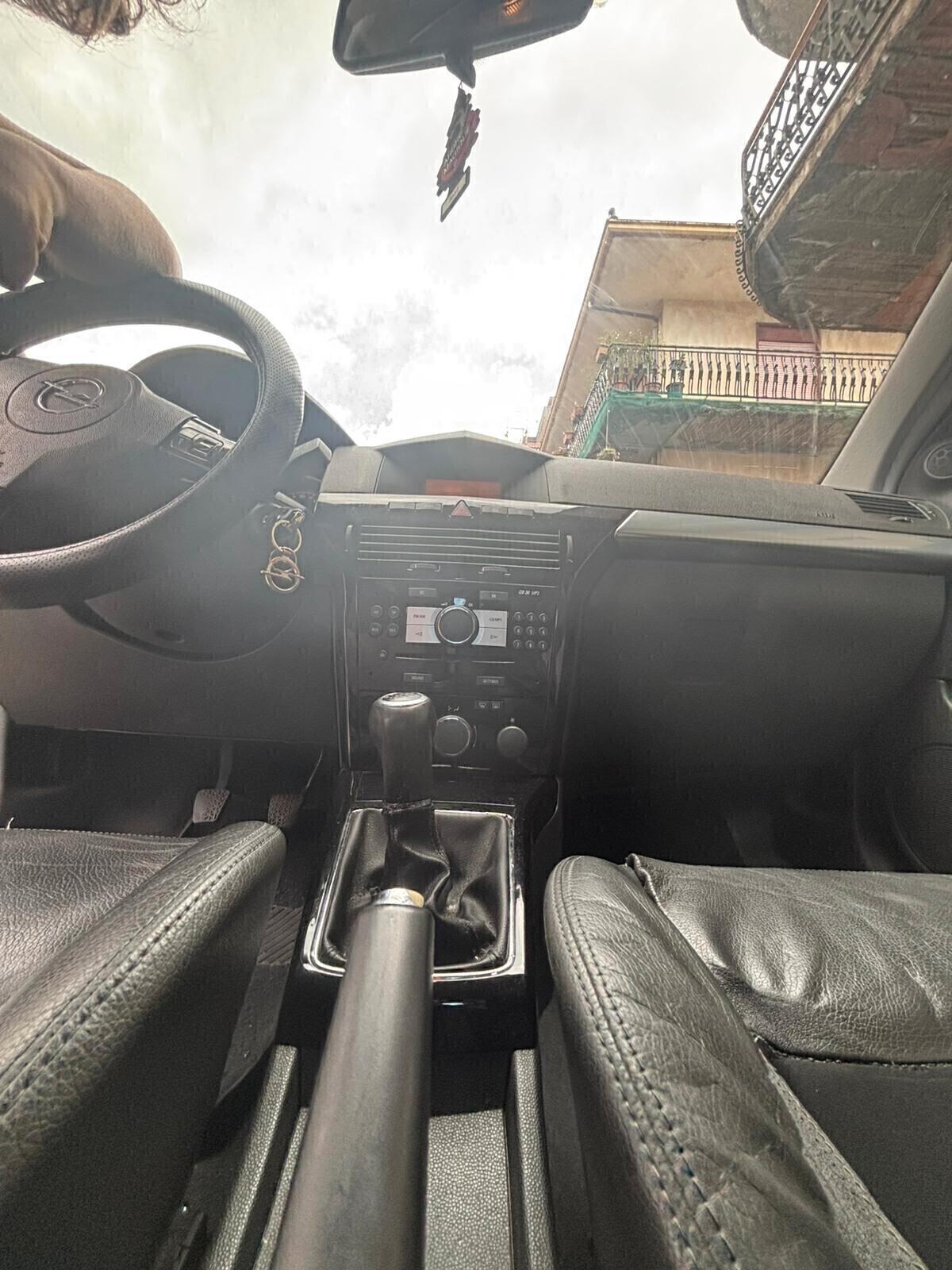 Opel Astra GTC 1.7 CDTI 125CV 3 porte Enjoy