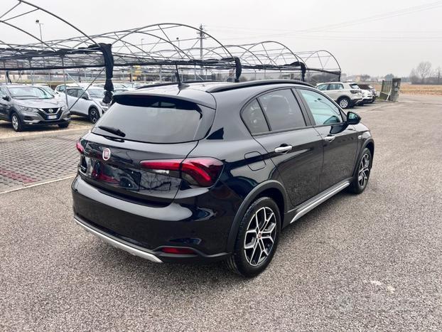FIAT Tipo 1.0 5 porte Cross