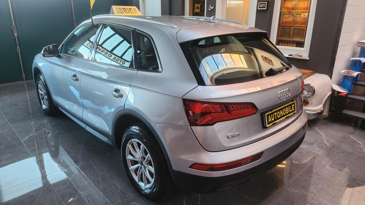 Audi Q5 30 TDI S tronic Business