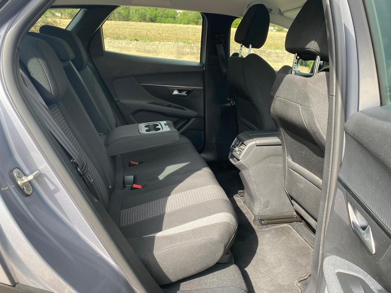 Peugeot 3008 II 1.5 bluehdi Active Business s&s 130cv eat8