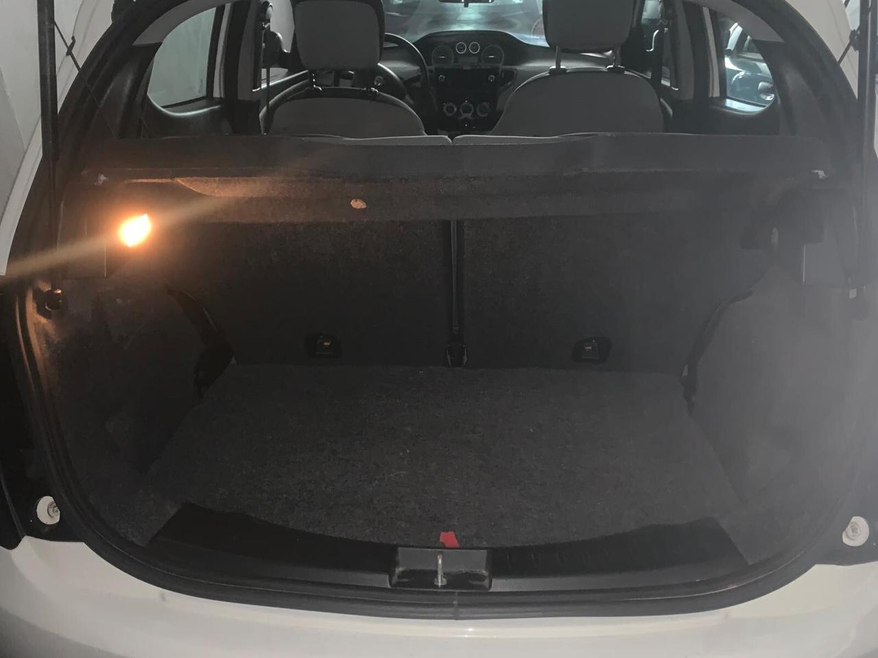 Lancia Ypsilon 0.9 TwinAir 85 CV 5 porte Metano Ecochic Gold