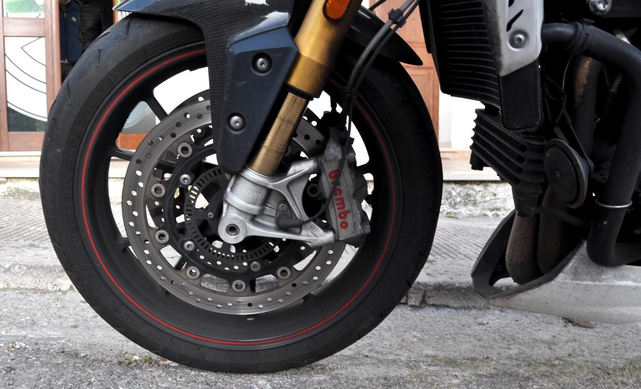 Triumph Speed Triple R 1050