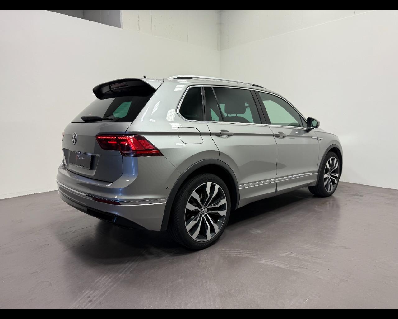 VOLKSWAGEN TIGUAN 2.0 TDI DSG ADVANCED R-LINE EXTERIOR PACK