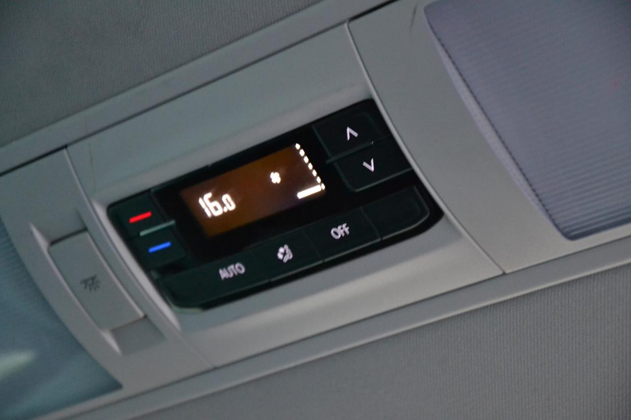 Volkswagen Caravelle 2.0 TDI 150CV DSG CONFORTLINE 8 POSTI *PREZZO VERO