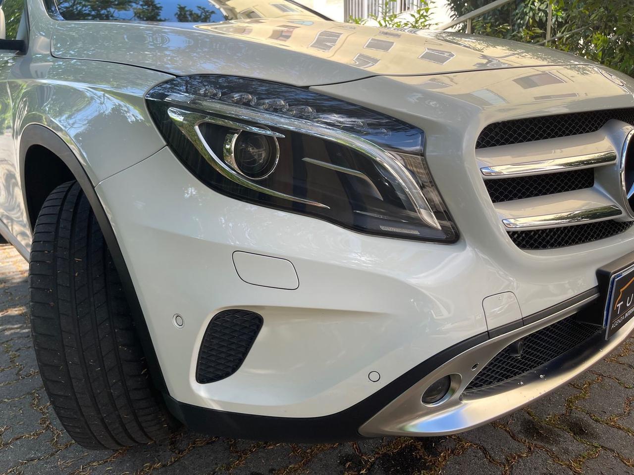 Mercedes-Benz GLA 200 200d