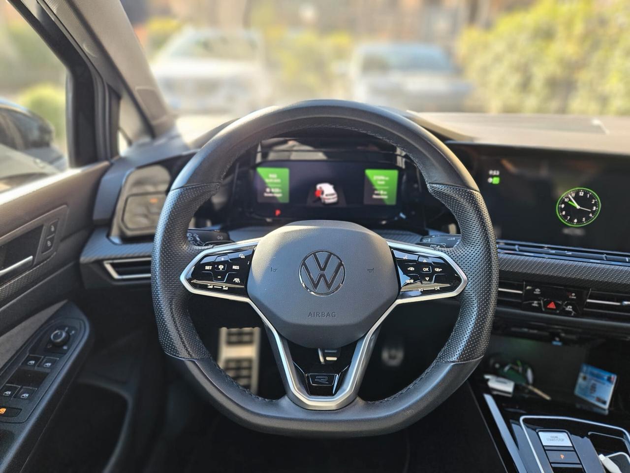 Volkswagen Golf 1.5 eTSI 150 CV DSG R-Line