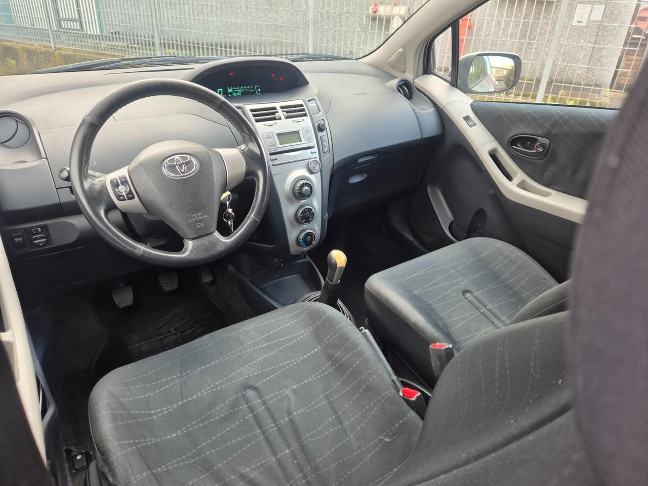 Toyota Yaris 1.0 Benzina 5 porte Sol