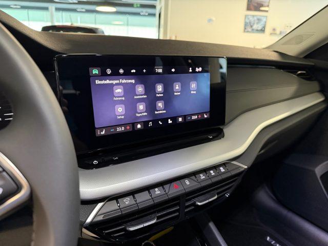 SKODA Octavia 2.0 TDI DSG Selection LED ACC DAB+ Smart Link