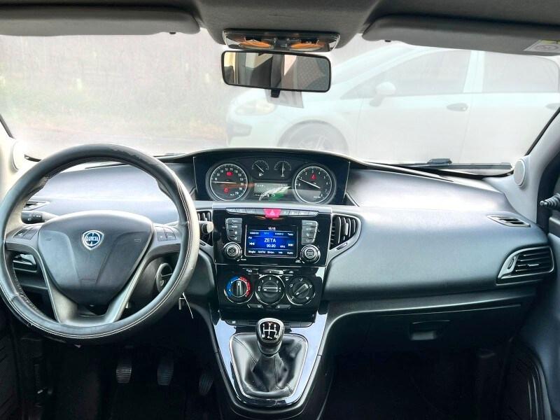LANCIA Ypsilon 3ª serie Ypsilon 1.2 69 CV 5 po...